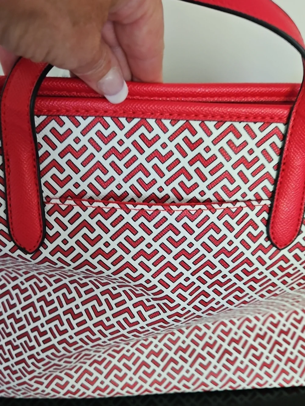Tote w/ Matching Zip Around Wallet, Red/White, NWOT, (17x11.5x5 tote, 8x4 wallet